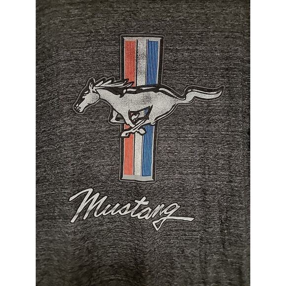 Ford Mustang Emblem Logo Tshirt Heather Gray sz XL - Picture 2 of 4